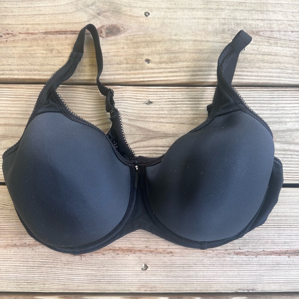 Wacoal black underwire bra size 38DD